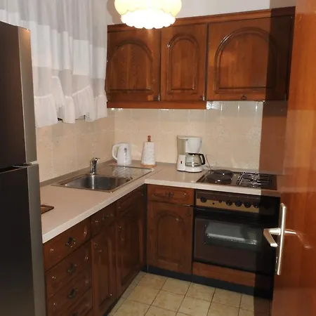 Brna 13492b شقة